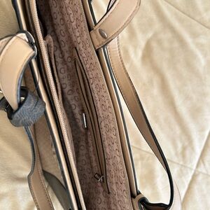 Guess Hand bag